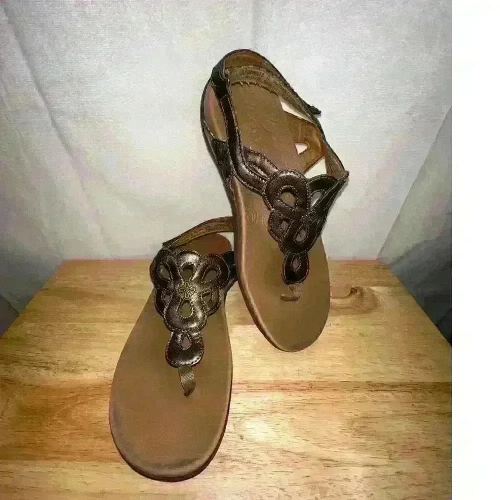 Cobb Hill by New Balance Comfy detailed Brown‎ Thong Sandals Women’s Size 9.5